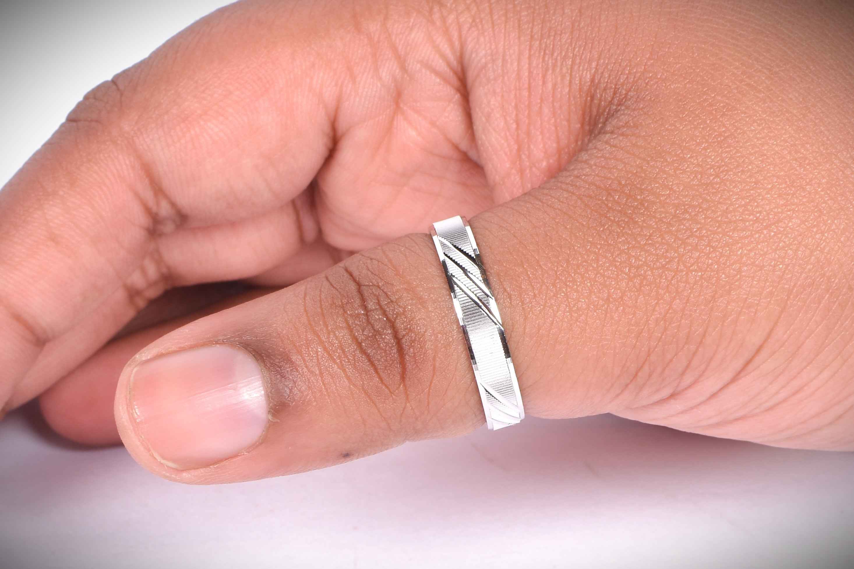 Men’s Silver Diagonal Band Ring