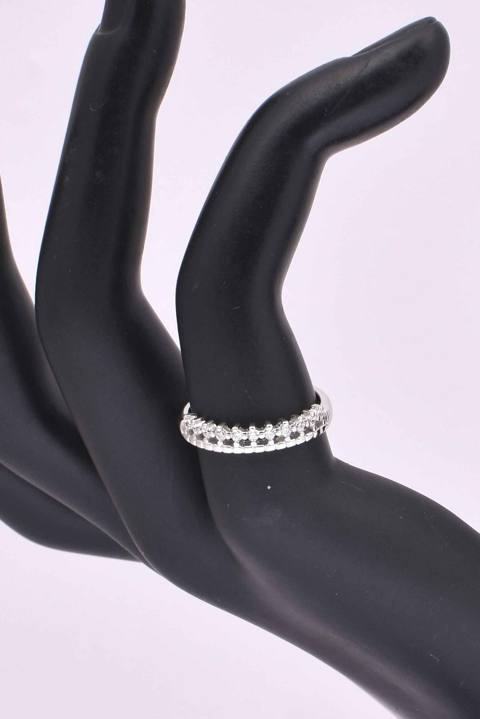 Elegant Silver Diamond Ring