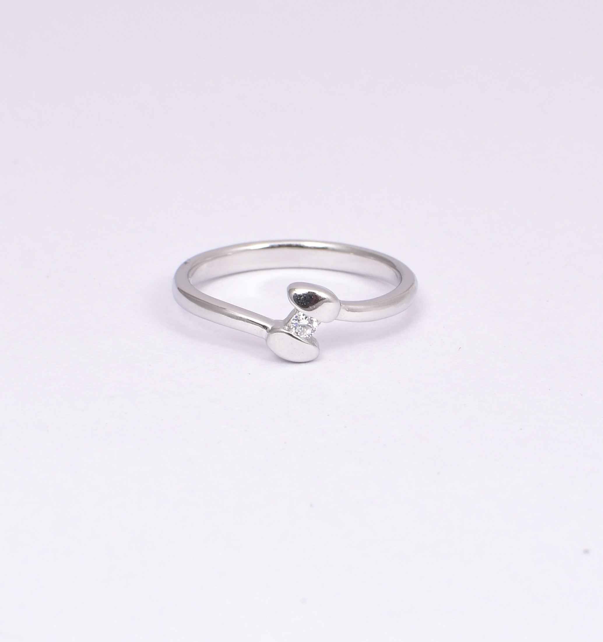 Minimal Silver Ring with Diamond