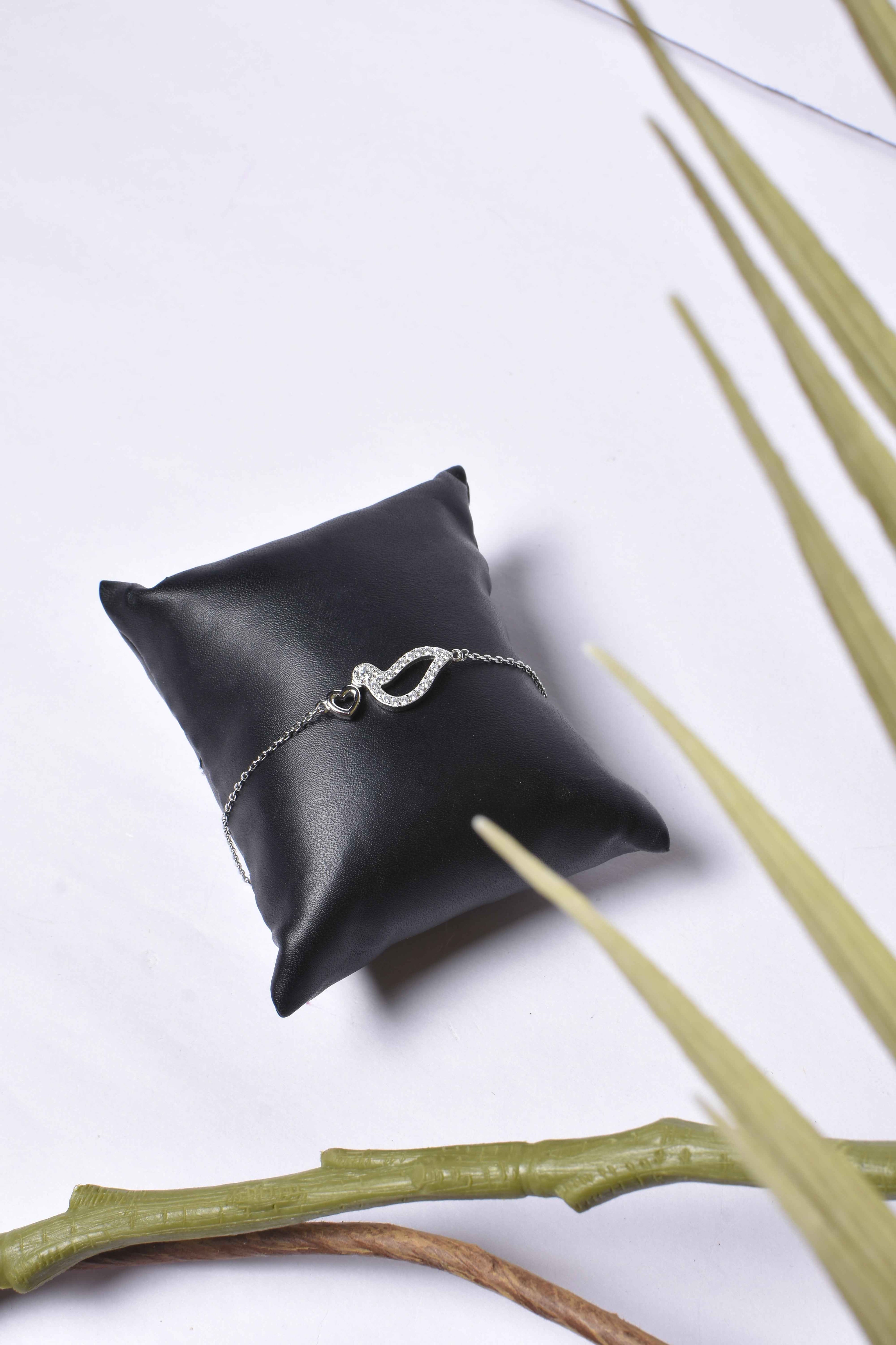 Sparkling Heart and Loop Bracelet