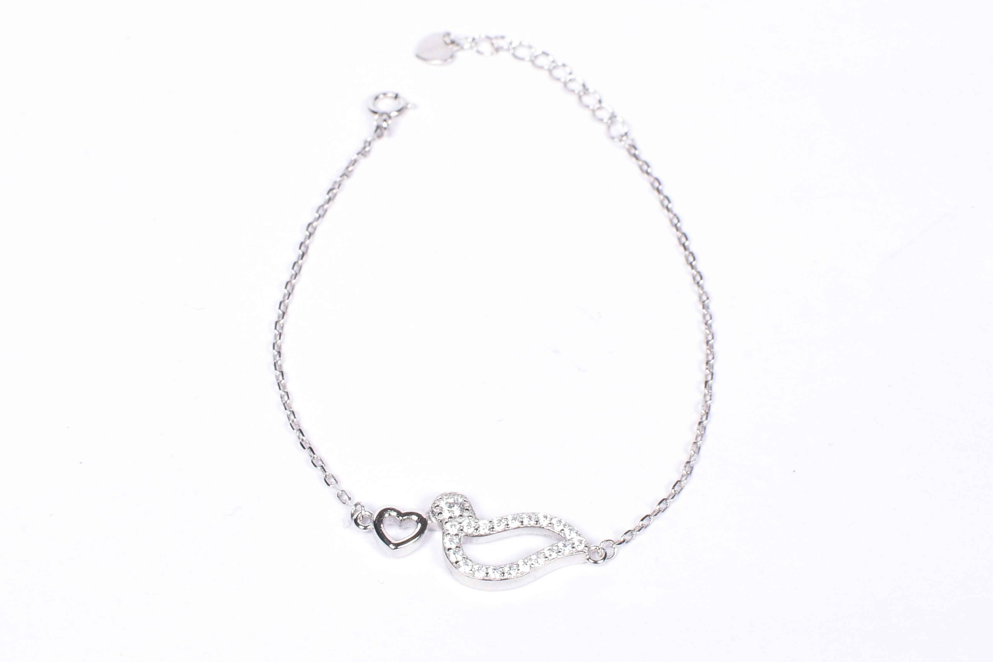Sparkling Heart and Loop Bracelet