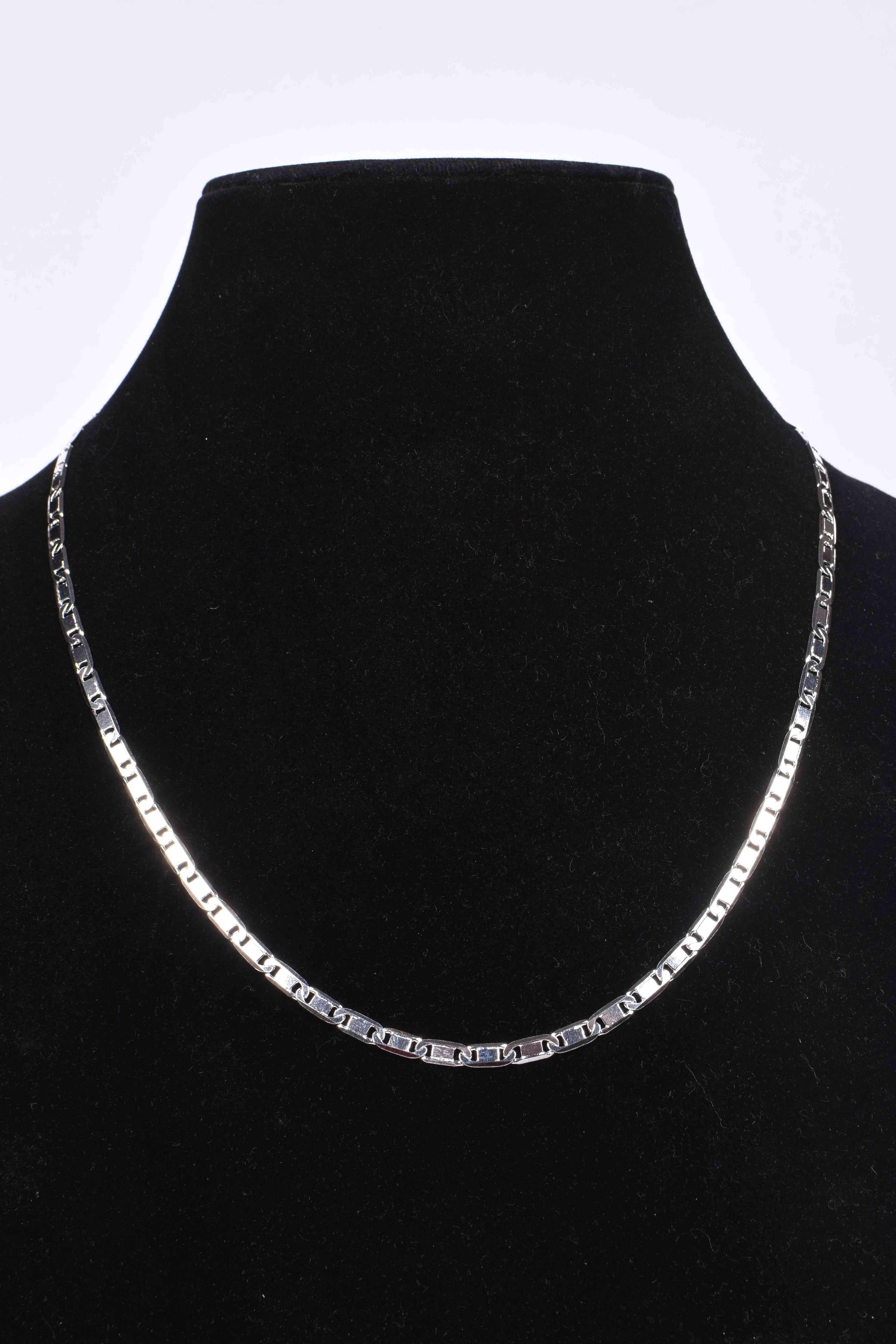 Stylish Silver Flat Chain