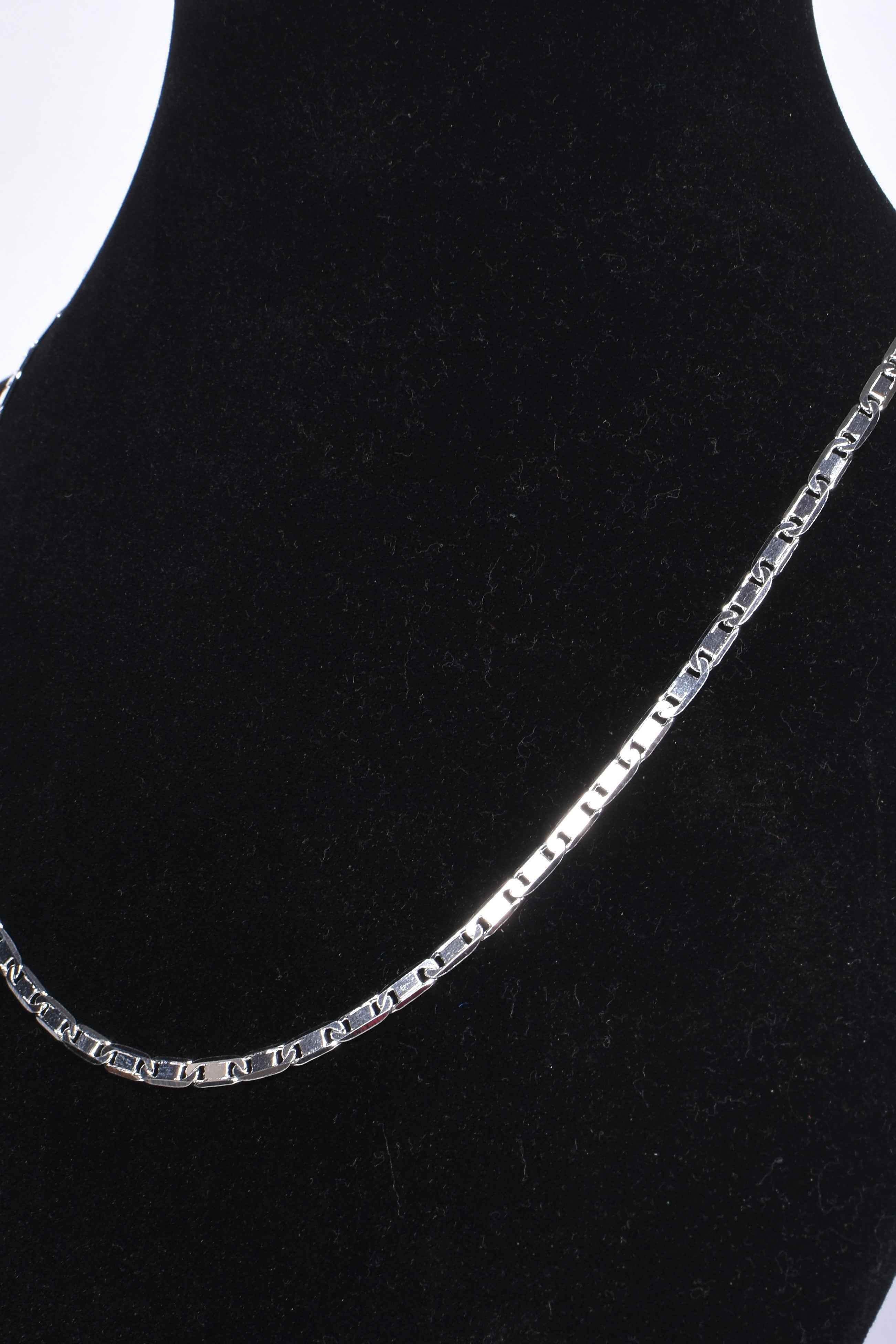 Stylish Silver Flat Chain