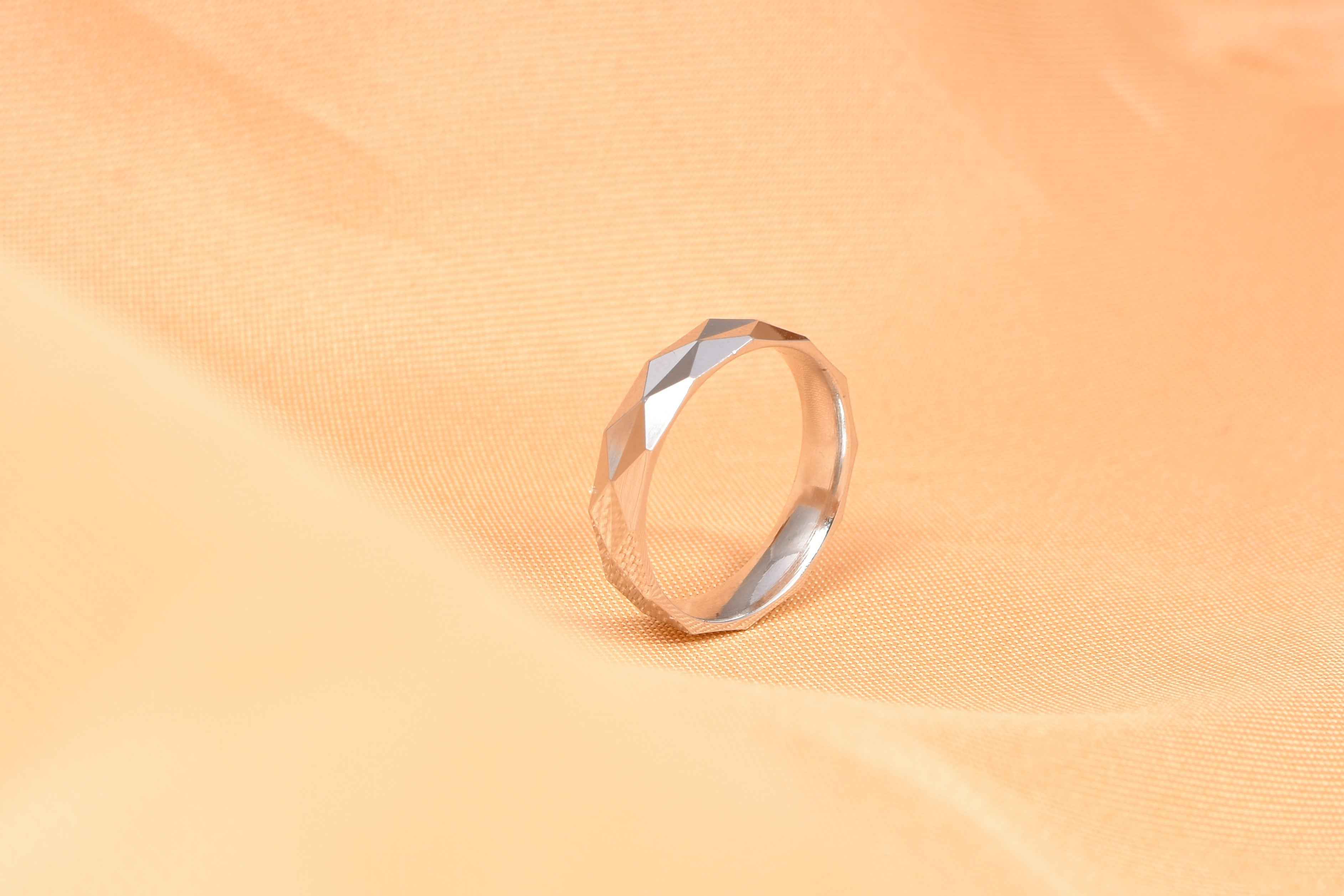 92.5 Silver Facet Ring