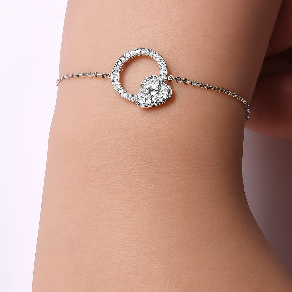 Sparkling Heart Circle Bracelet