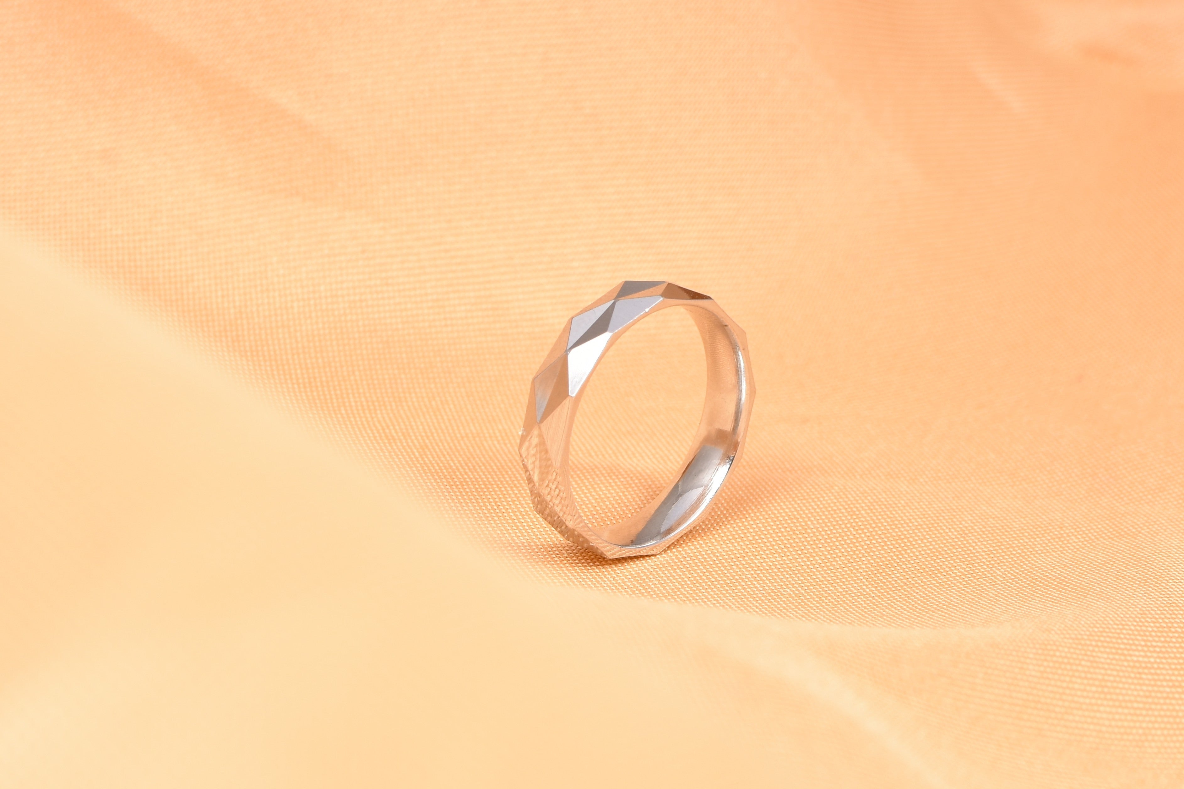 92.5 Silver Facet Ring