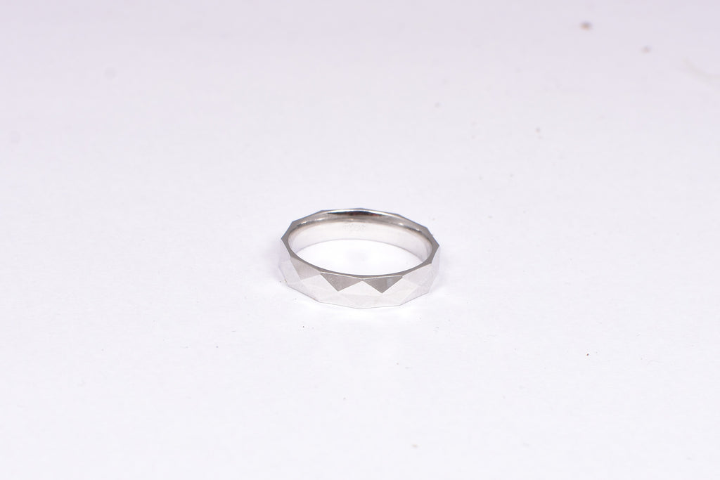 92.5 Silver Facet Ring